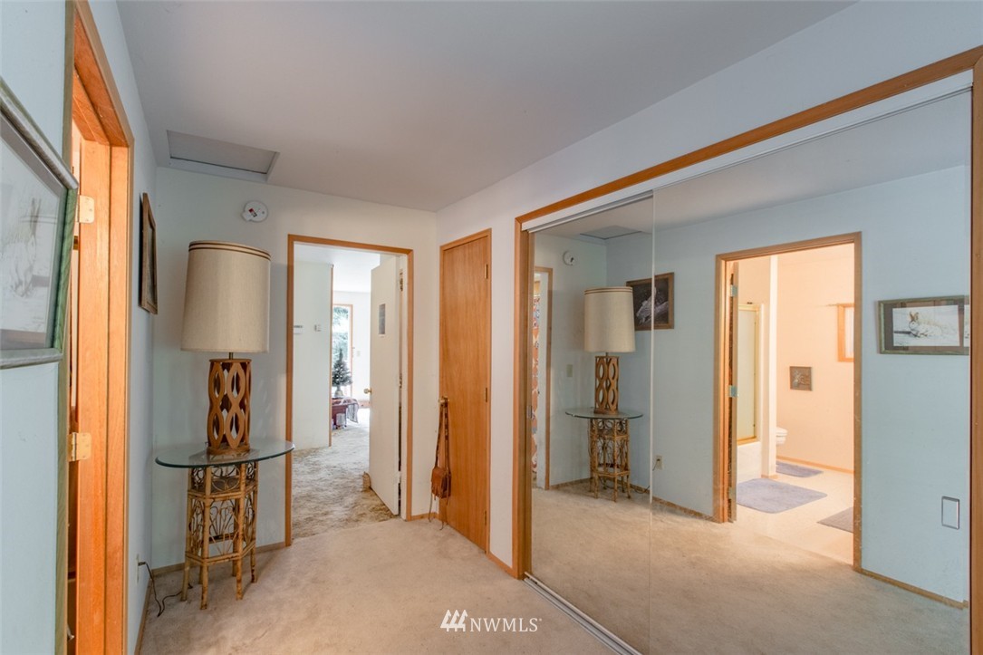 17304 Mulqueen Road Southeast Rainier, WA 98576 - Photo 12 of 19 Gallery Image 12