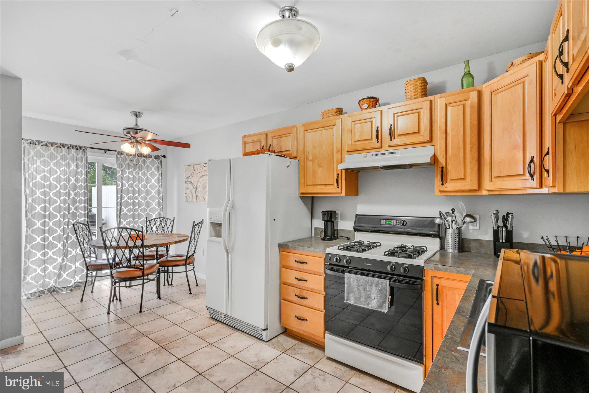 32 Sandstone Court Lititz, PA 17543 - Photo 9 of 41 Gallery Image 9