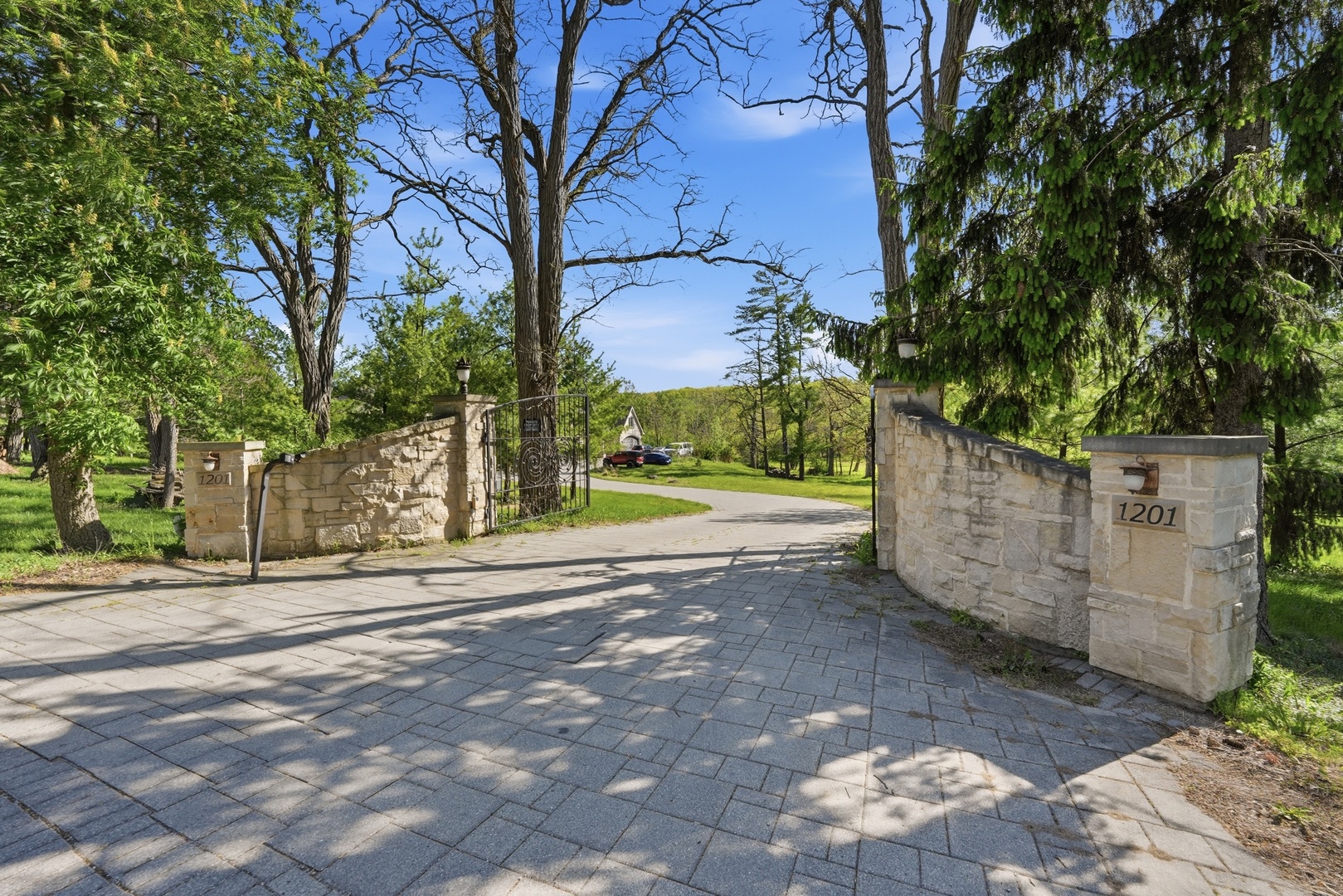 1201 Plum Tree Road Barrington, IL 60010 - Photo 9 of 99