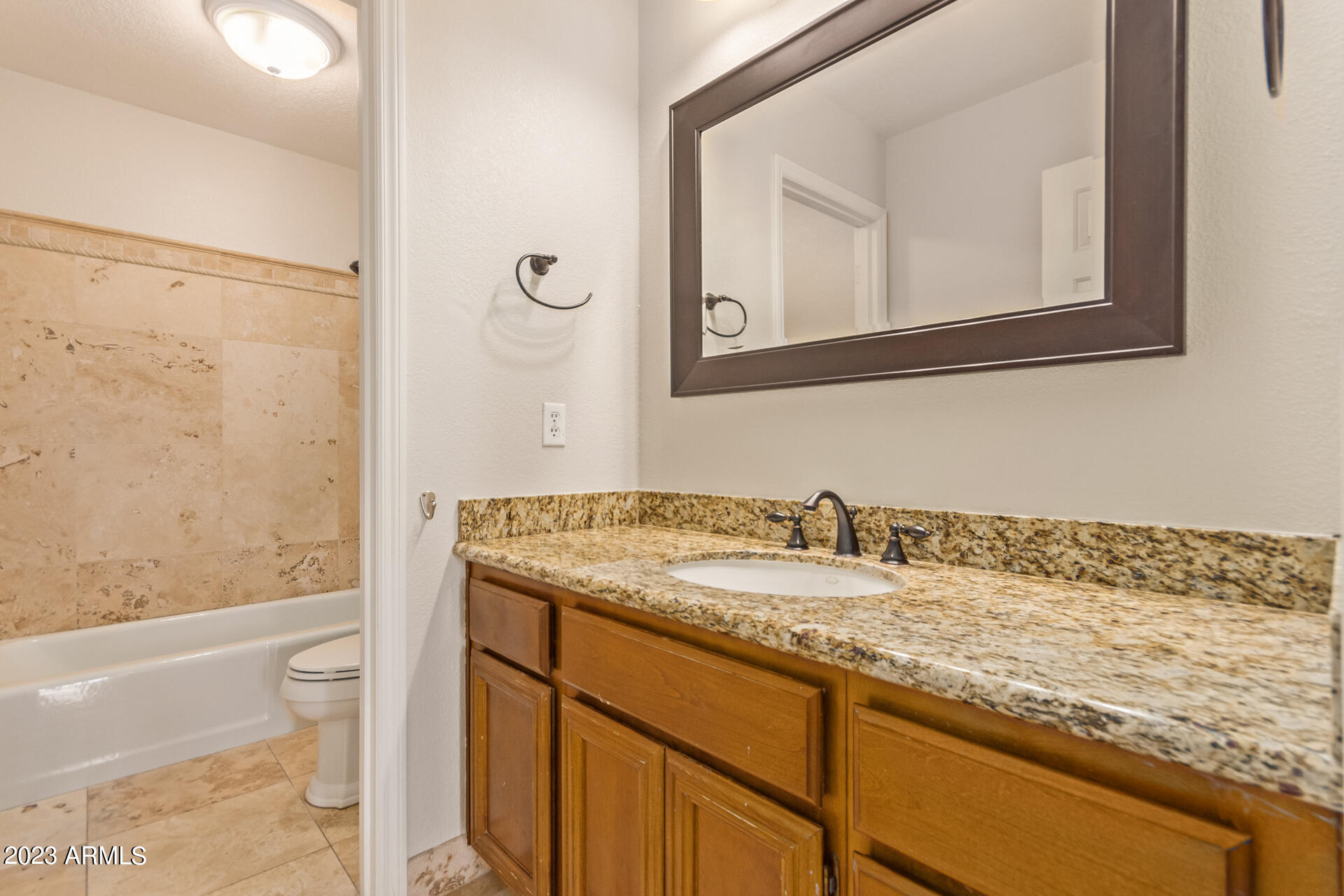 5443 North 25th Street Phoenix, AZ 85016 - Photo 19 of 25 Full 2nd Bathroom