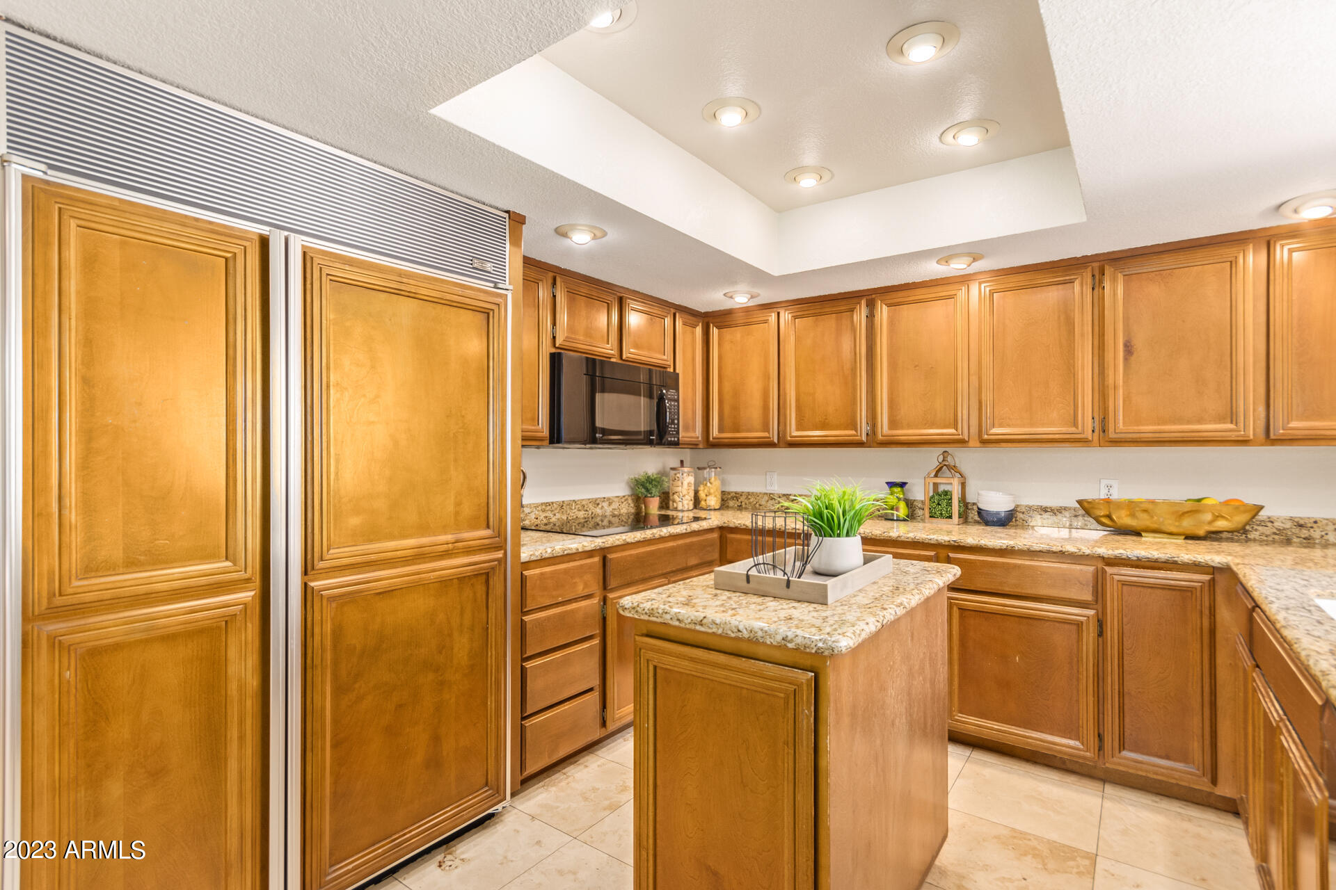 5443 North 25th Street Phoenix, AZ 85016 - Photo 9 of 25 Subzero fridge