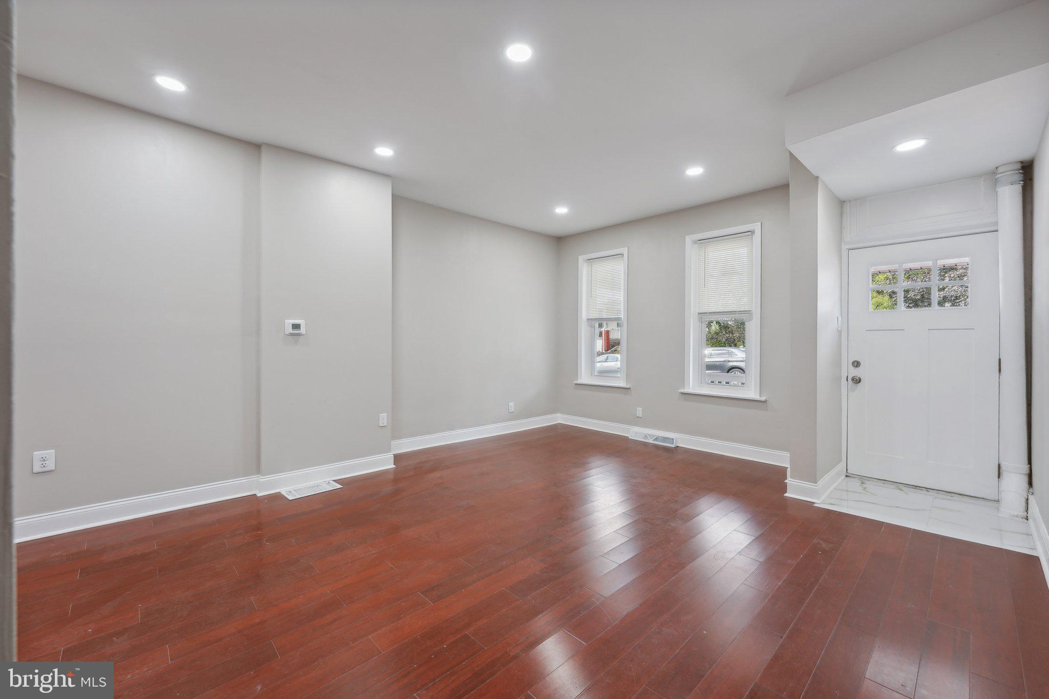 656 Walnut Street Pottstown, PA 19464 - Photo 4 of 49