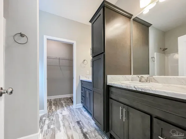 $1,695 | 5170 Burlington Avenue, Pensacola, FL 32505