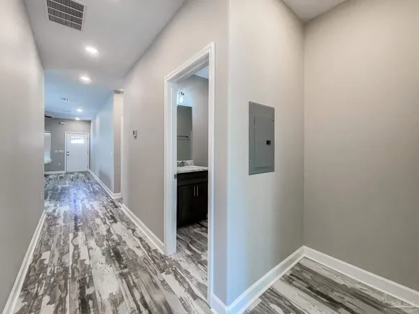 $1,695 | 5170 Burlington Avenue, Pensacola, FL 32505