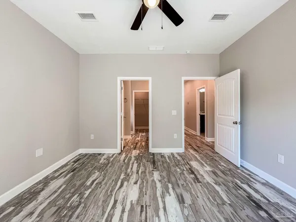 $1,695 | 5170 Burlington Avenue, Pensacola, FL 32505