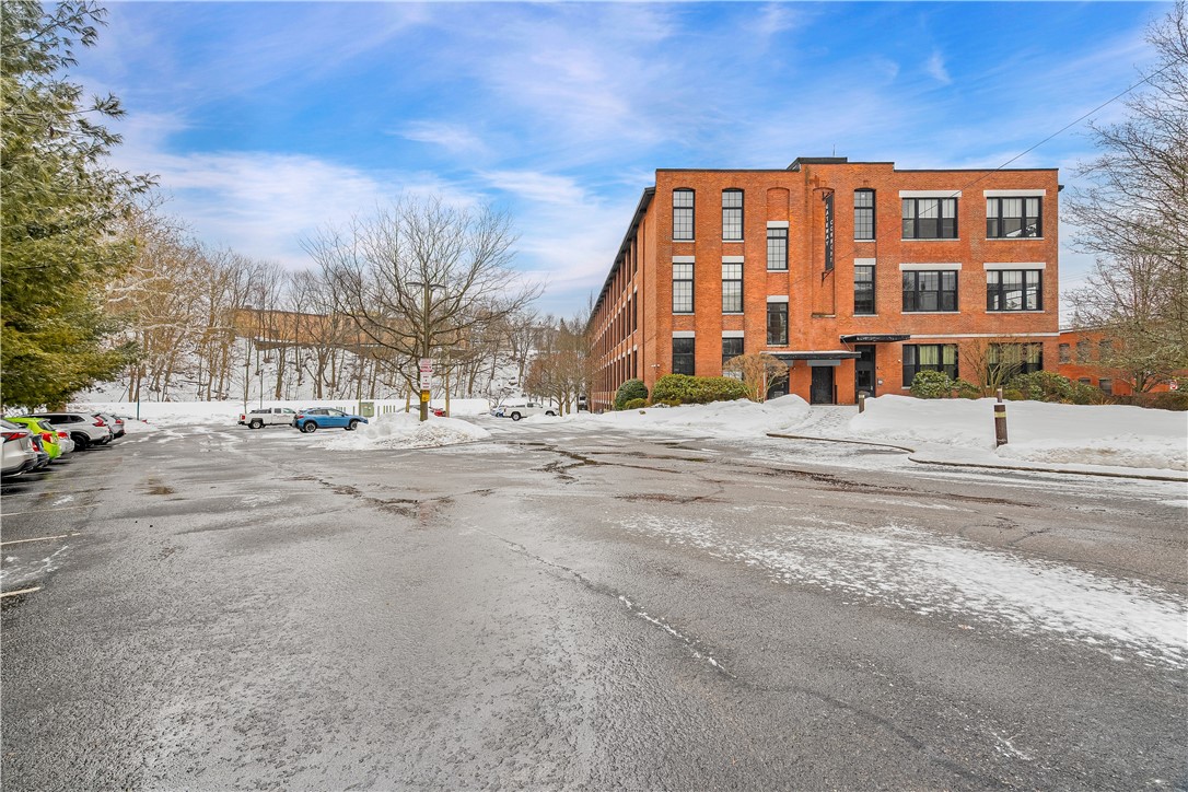 685 Social Street, Unit 308 Woonsocket, RI 02895 - Photo 27 of 31