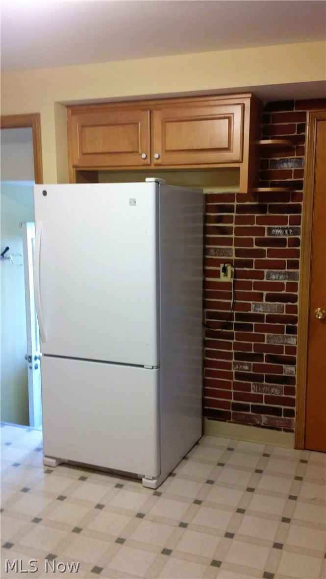 9010 West Moreland Road Parma, OH 44129 - Photo 7 of 20 Gallery Image 7