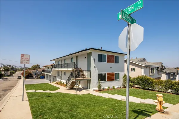 $2,700,000 | 2601 Curtis Avenue, Redondo Beach, CA 90278