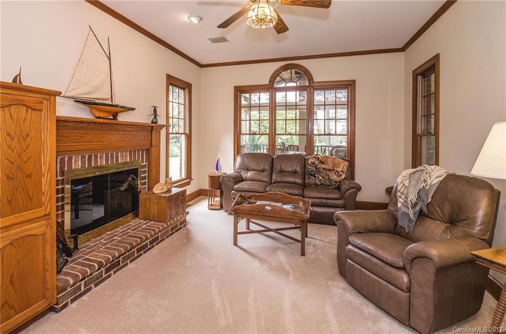 22416 Torrence Chapel Road Cornelius, NC 28031 - Photo 11 of 24 Gallery Image 11