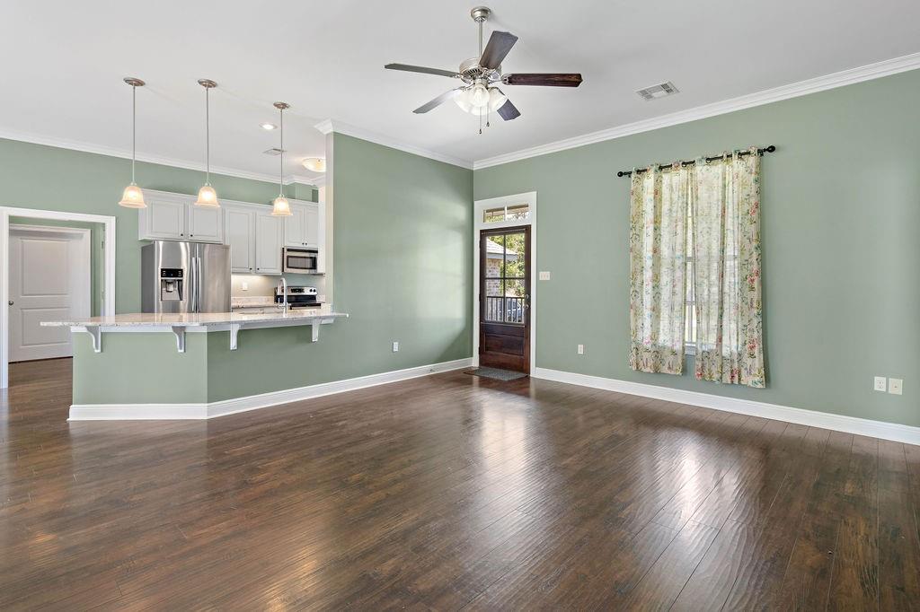 252 Partridge Street Covington, LA 70433 - Photo 2 of 16 Gallery Image 2