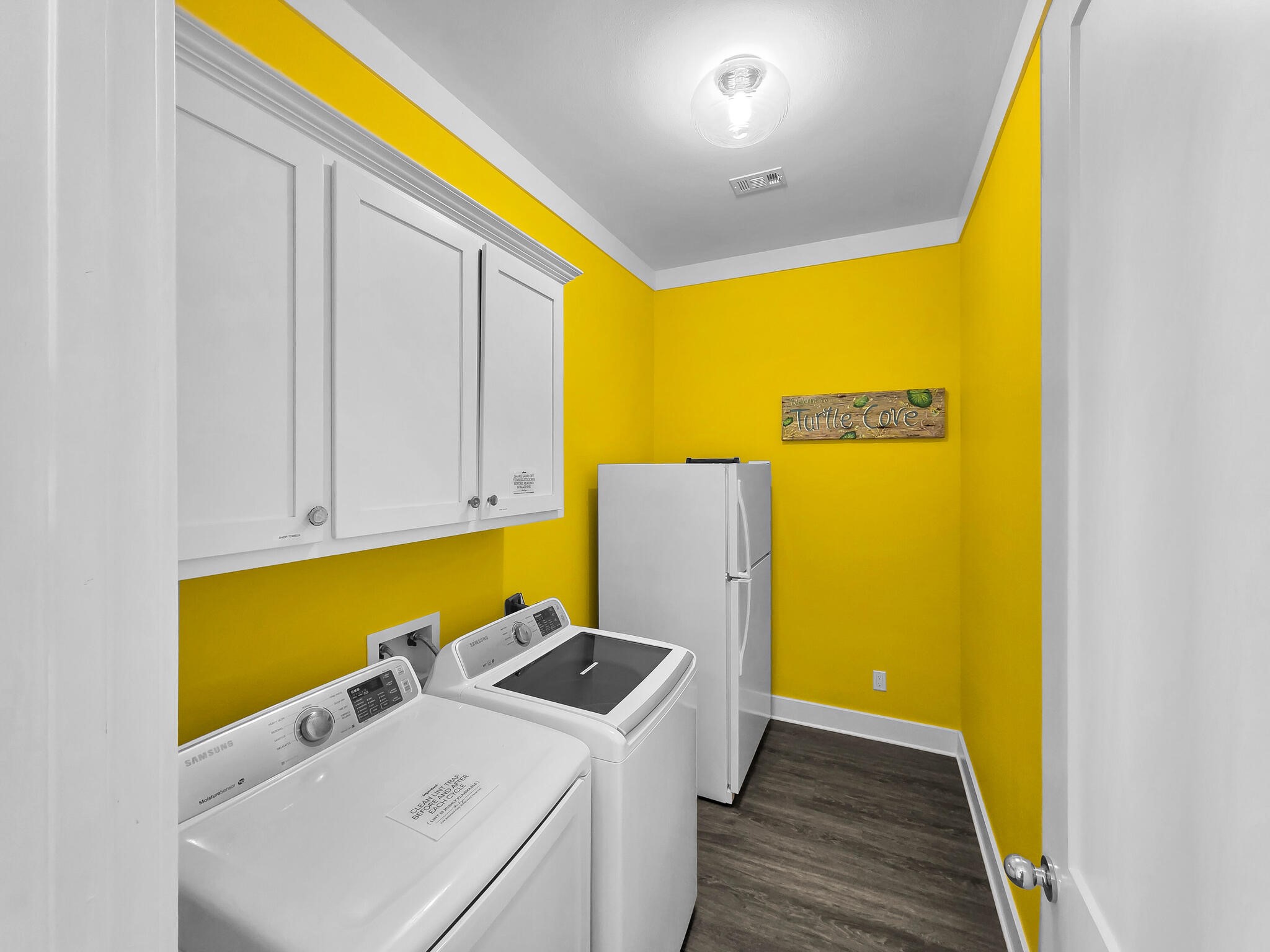878 Surf Road Crystal Beach, TX 77650 - Photo 30 of 47 Gallery Image 30