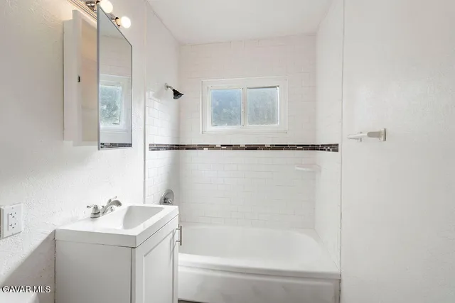 $369,950 | 44152 Elm Avenue, Lancaster, CA 93534