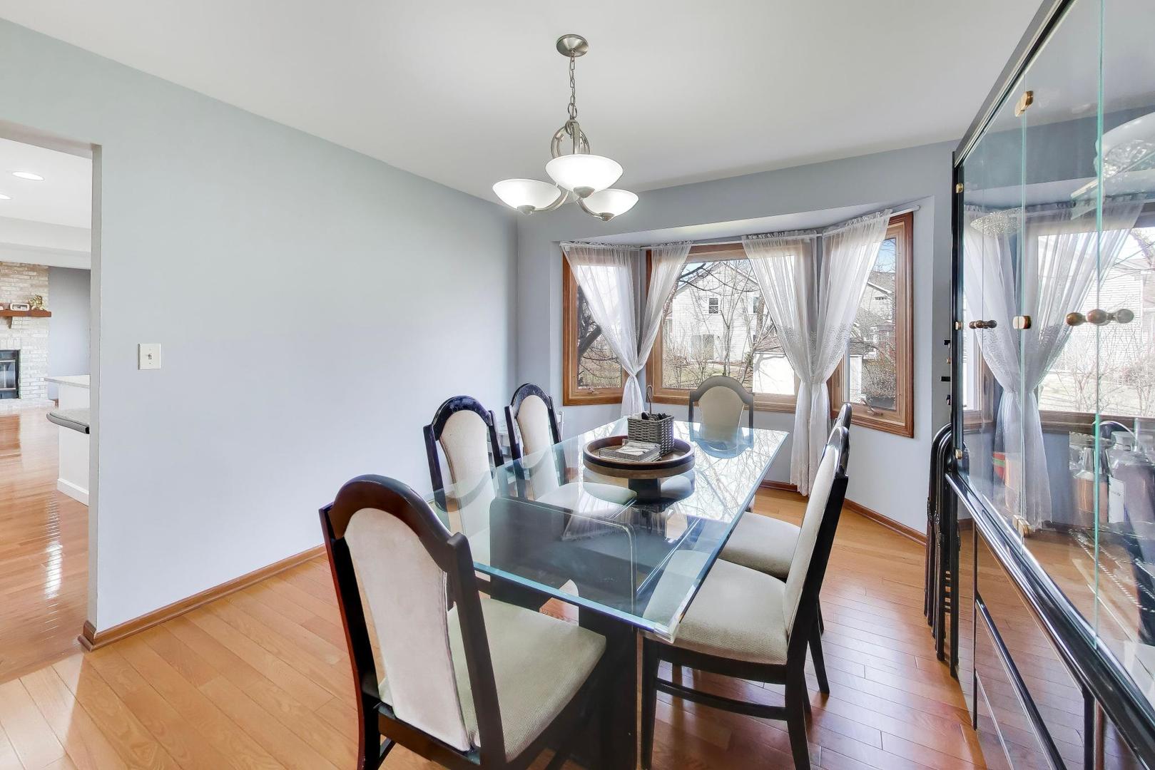 1075 Longford Road Bartlett, IL 60103 - Photo 11 of 53