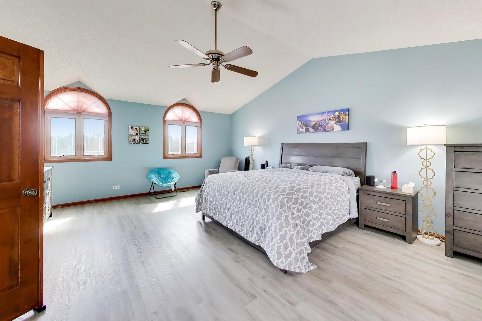 1075 Longford Road Bartlett, IL 60103 - Photo 23 of 53