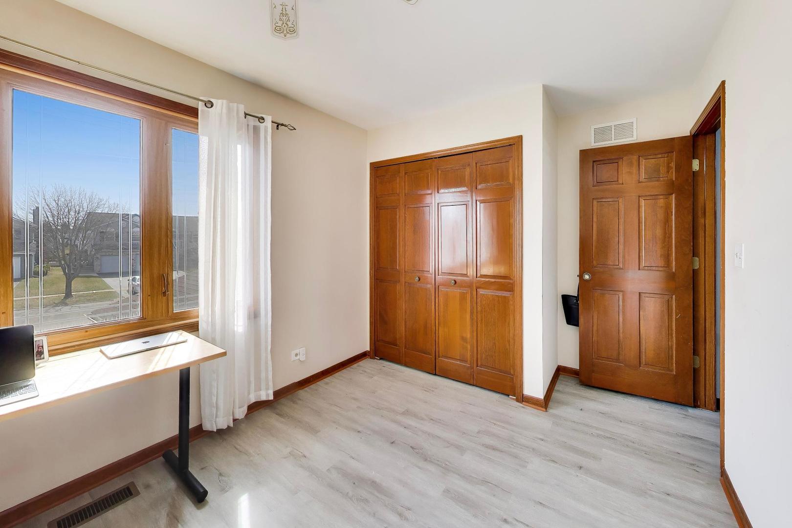 1075 Longford Road Bartlett, IL 60103 - Photo 36 of 53