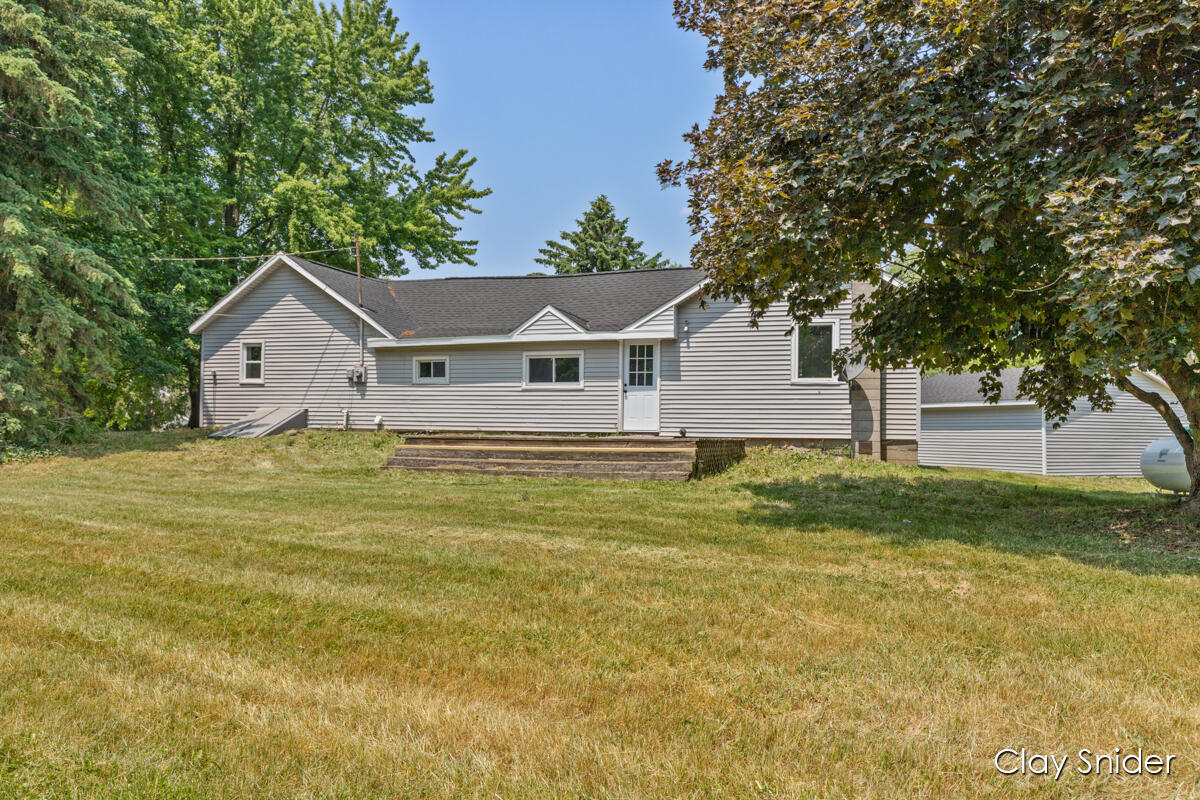 10451 Tasker Road Lake Odessa, MI 48849 - Photo 23 of 44 IMG_1022