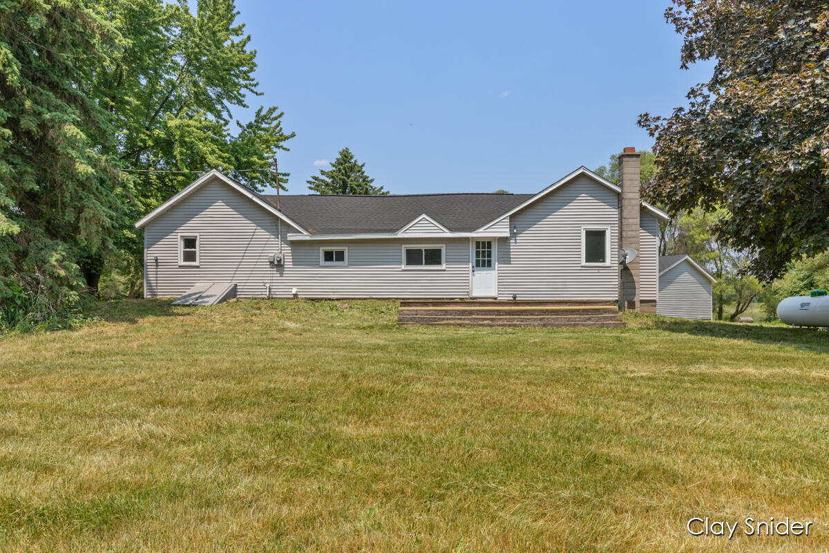 10451 Tasker Road Lake Odessa, MI 48849 - Photo 24 of 44 IMG_1023