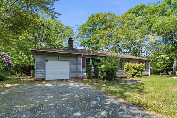 $429,999 | 35 Elmwood Drive, North Kingstown, RI 02852