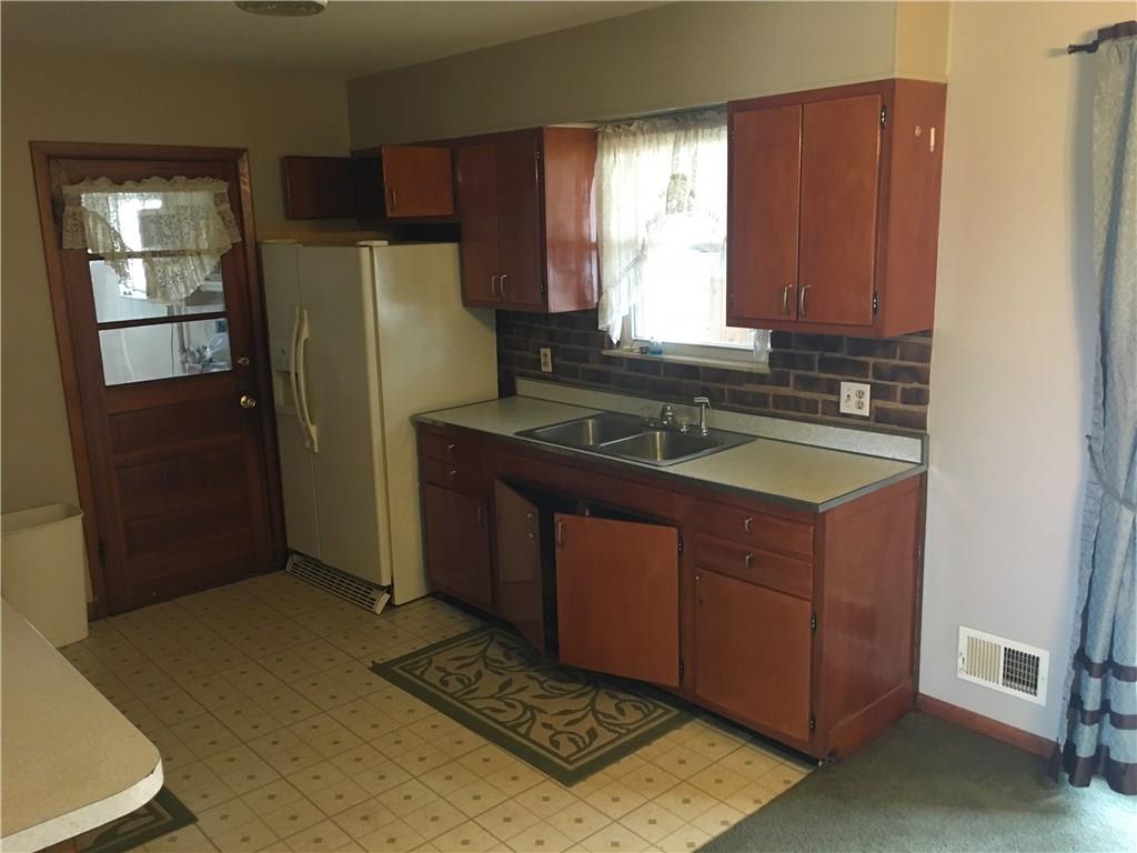 4448 Mitthoeffer Road Indianapolis, IN 46235 - Photo 5 of 15 Gallery Image 5