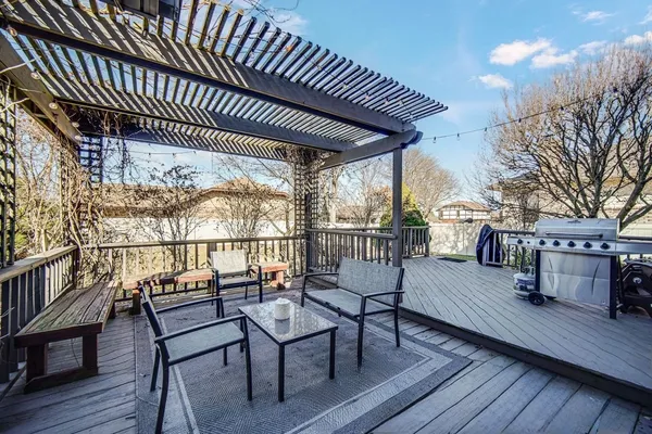 $589,900 | 8324 Bromley Street, Orland Park, IL 60462