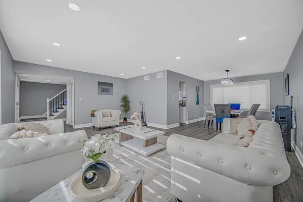 $589,900 | 8324 Bromley Street, Orland Park, IL 60462