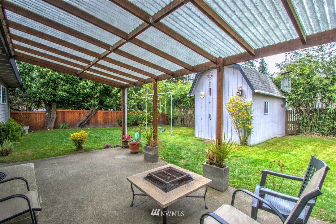 4133 Northeast 17th Street Renton, WA 98059 - Photo 17 of 18