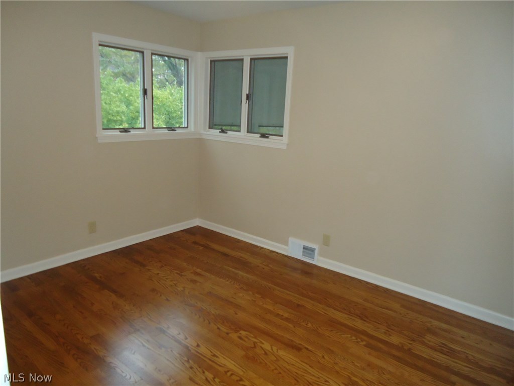 1577 Fairfax Road Akron, OH 44313 - Photo 8 of 32 Gallery Image 8
