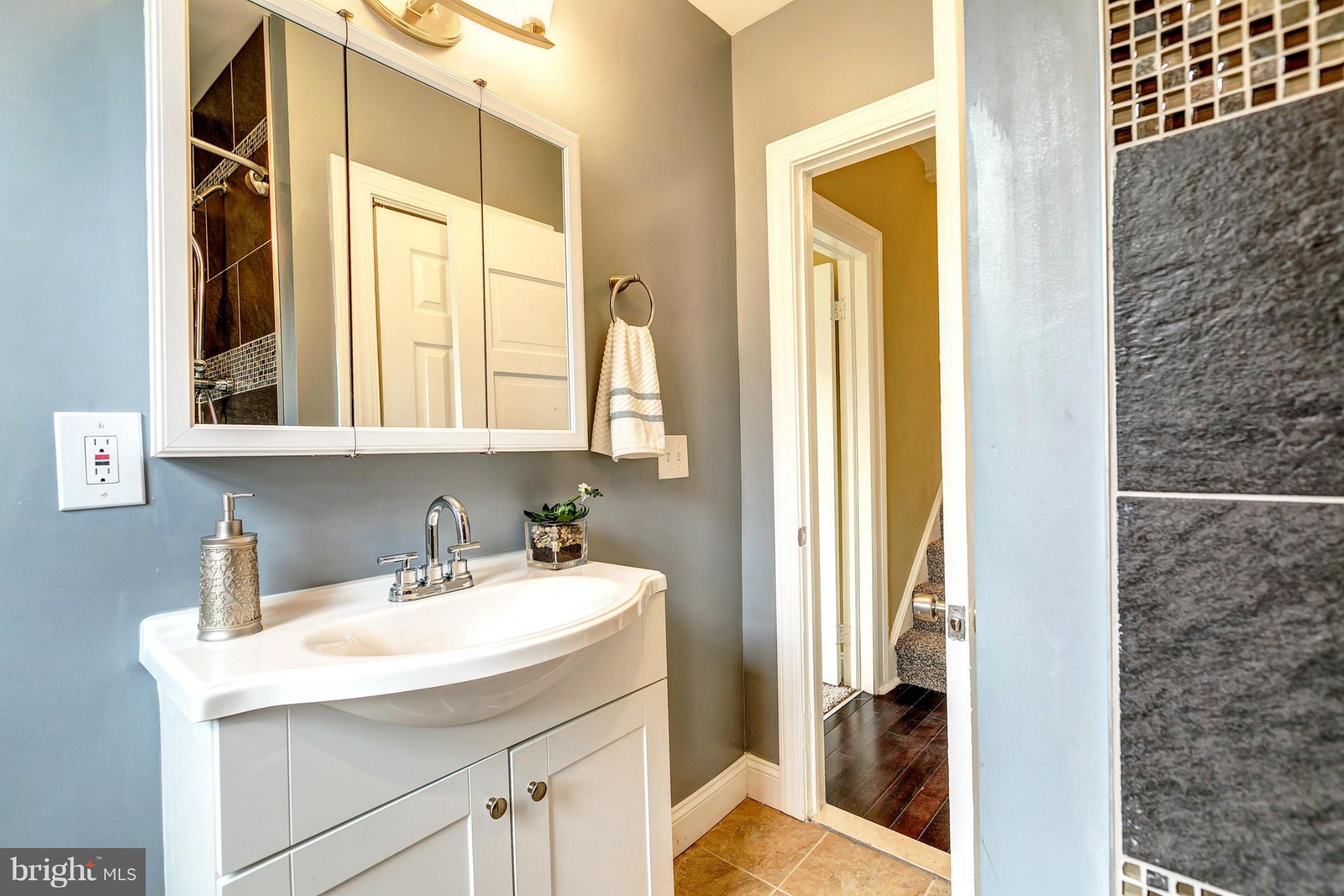 3605 Copley Road Baltimore, MD 21215 - Photo 22 of 30 Full Bath On Main Level