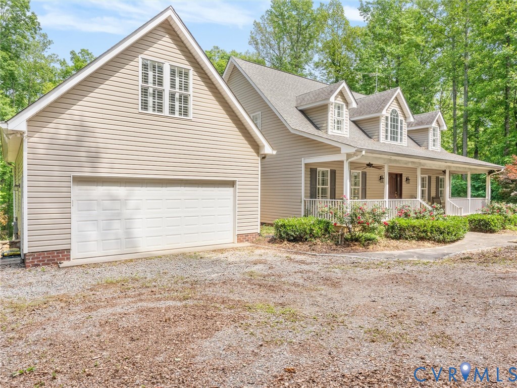 2526 Old Tavern Road Powhatan, VA 23139 - Photo 5 of 94