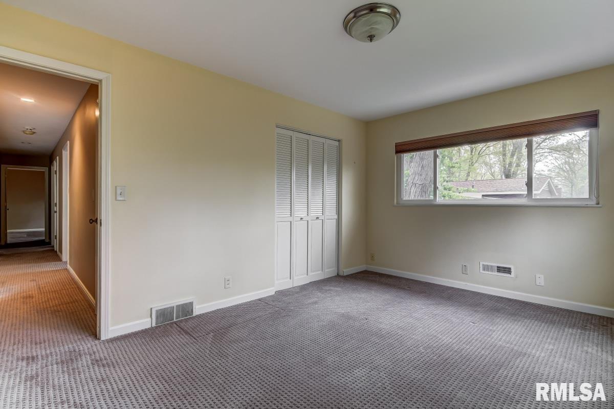 70 West Hazel Dell Lane Springfield, IL 62703 - Photo 23 of 34 Gallery Image 23