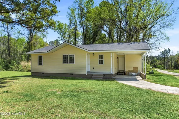 $275,000 | 41 Oliver Lane, Burgaw, NC 28425