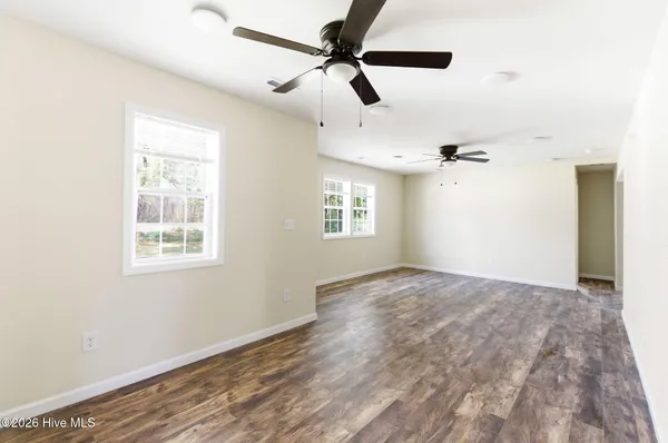 $275,000 | 41 Oliver Lane, Burgaw, NC 28425
