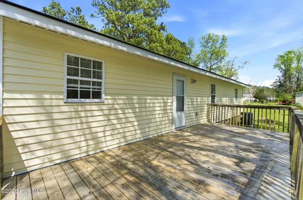 $275,000 | 41 Oliver Lane, Burgaw, NC 28425