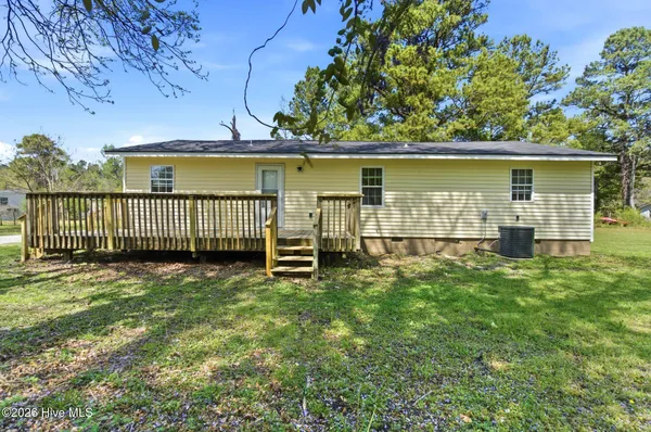 $275,000 | 41 Oliver Lane, Burgaw, NC 28425