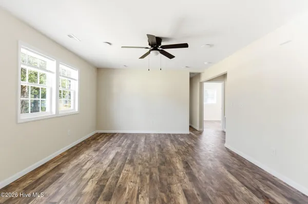 $275,000 | 41 Oliver Lane, Burgaw, NC 28425
