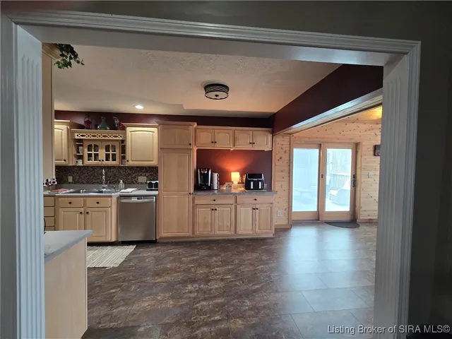 $425,000 | 109 Money Hollow Road, Borden, IN 47106