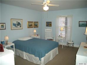 216 Hodgson Road Charlotte, NC 28211 - Photo 8 of 16 Gallery Image 8