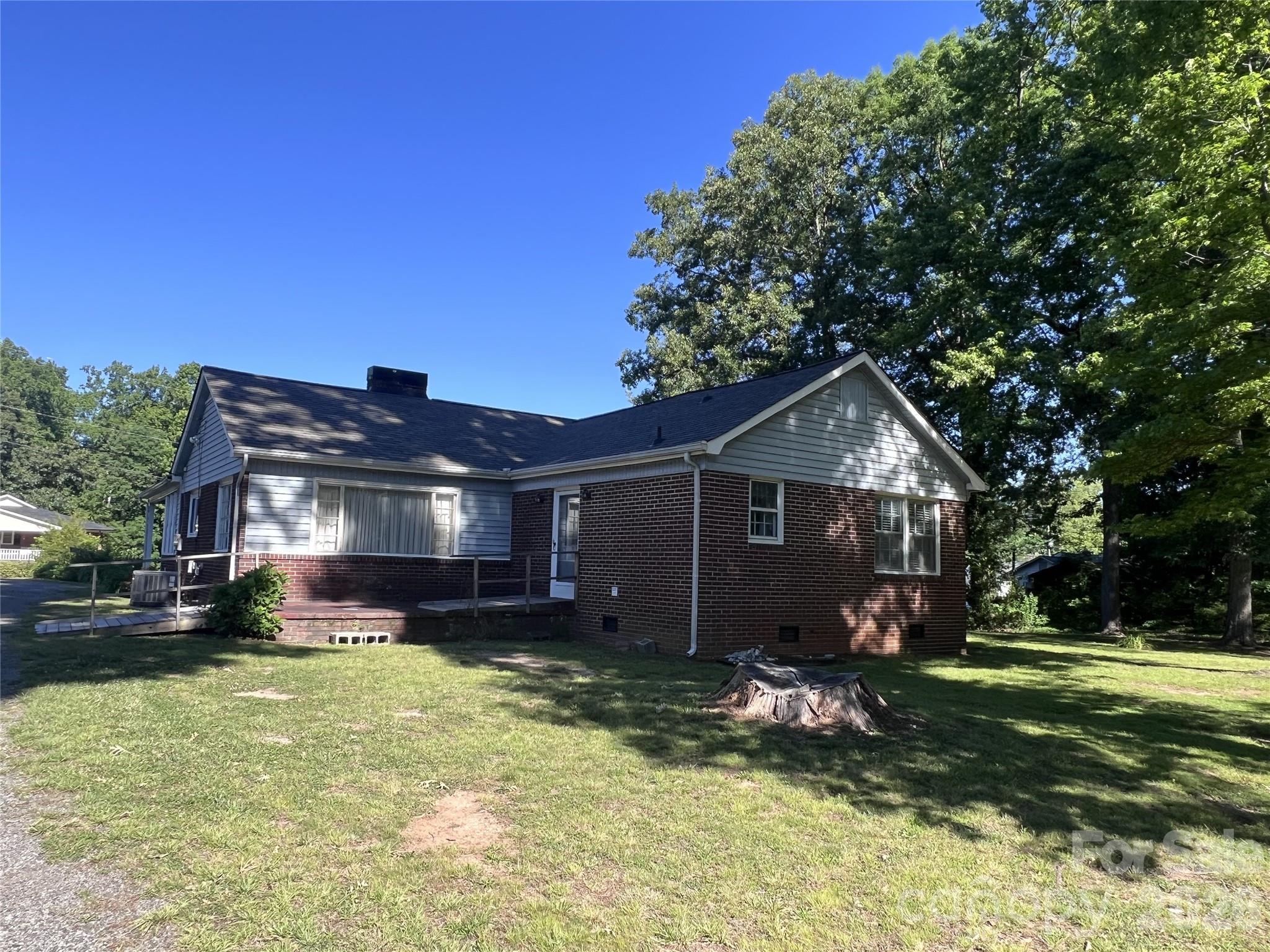209 South Roxford Road Kings Mountain, NC 28086 - Photo 5 of 38
