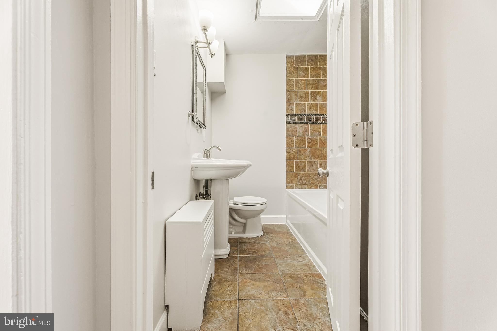 1219 Neighbors Avenue Baltimore, MD 21237 - Photo 23 of 34