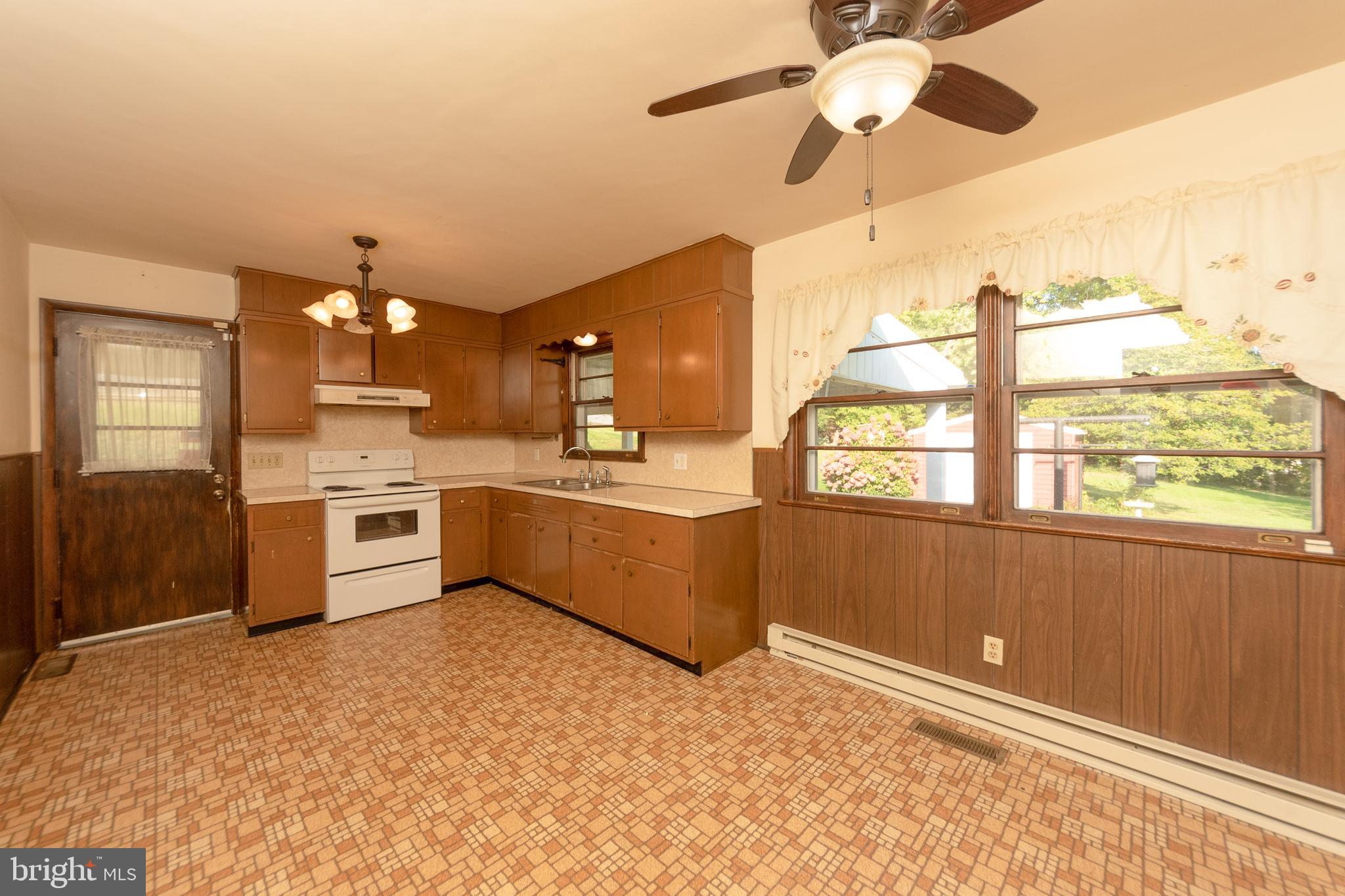 421 Kinderhook Road Columbia, PA 17512 - Photo 19 of 45 Gallery Image 19