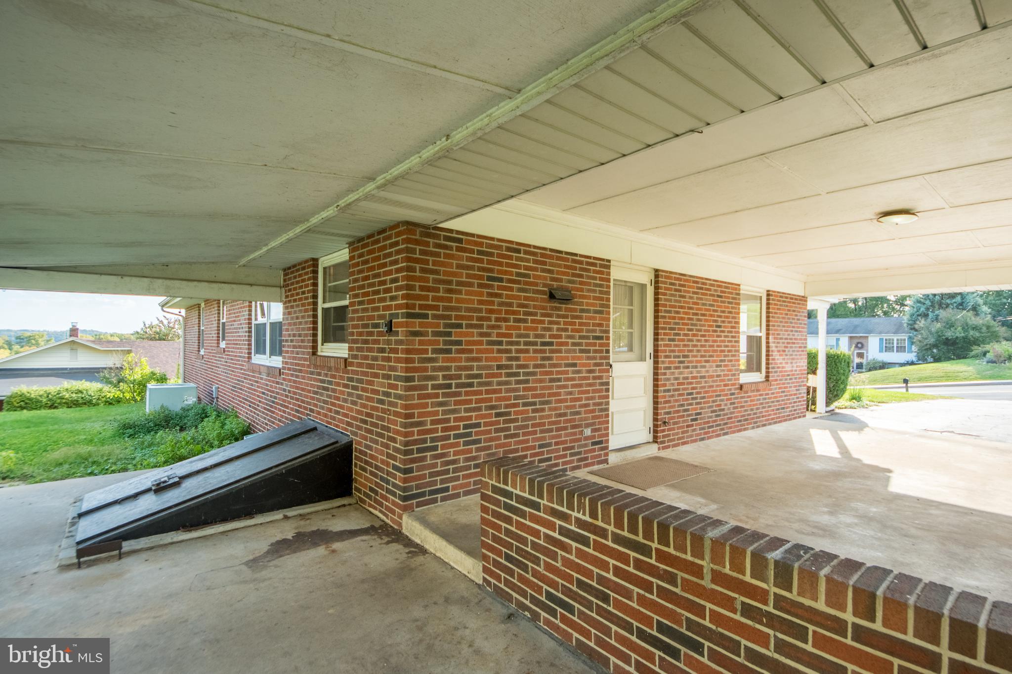 421 Kinderhook Road Columbia, PA 17512 - Photo 4 of 45 Gallery Image 4