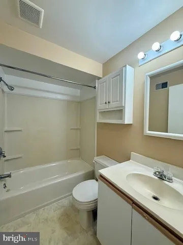 $1,795 | 1203 Gilpin Avenue, Unit 7, Wilmington, DE 19806