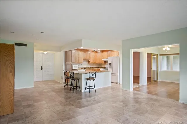 a view of a livingroom with furniture