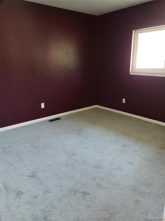 32408 Garfield Road Fraser, MI 48026 - Photo 8 of 10