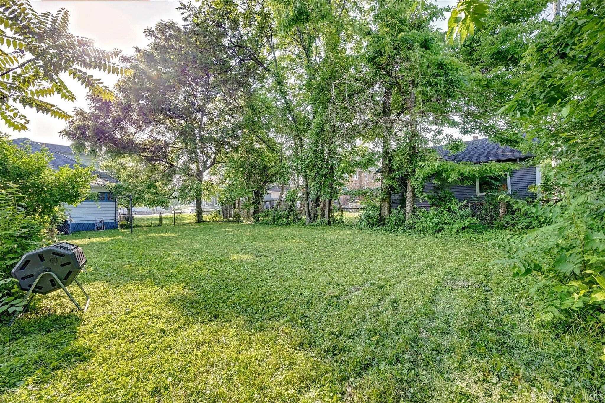 613 South Walnut Street Bloomington, IN 47401 - Photo 31 of 33