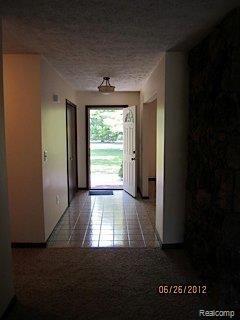 70401 Wolcott Road Armada, MI 48005 - Photo 12 of 16 FRONT DOOR.jpg