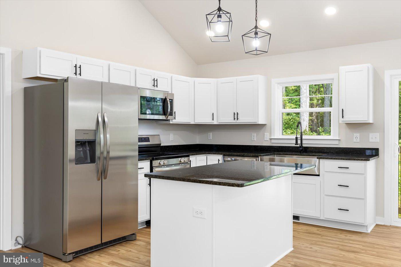 73 Azalea Way Colonial Beach, VA 22443 - Photo 13 of 34