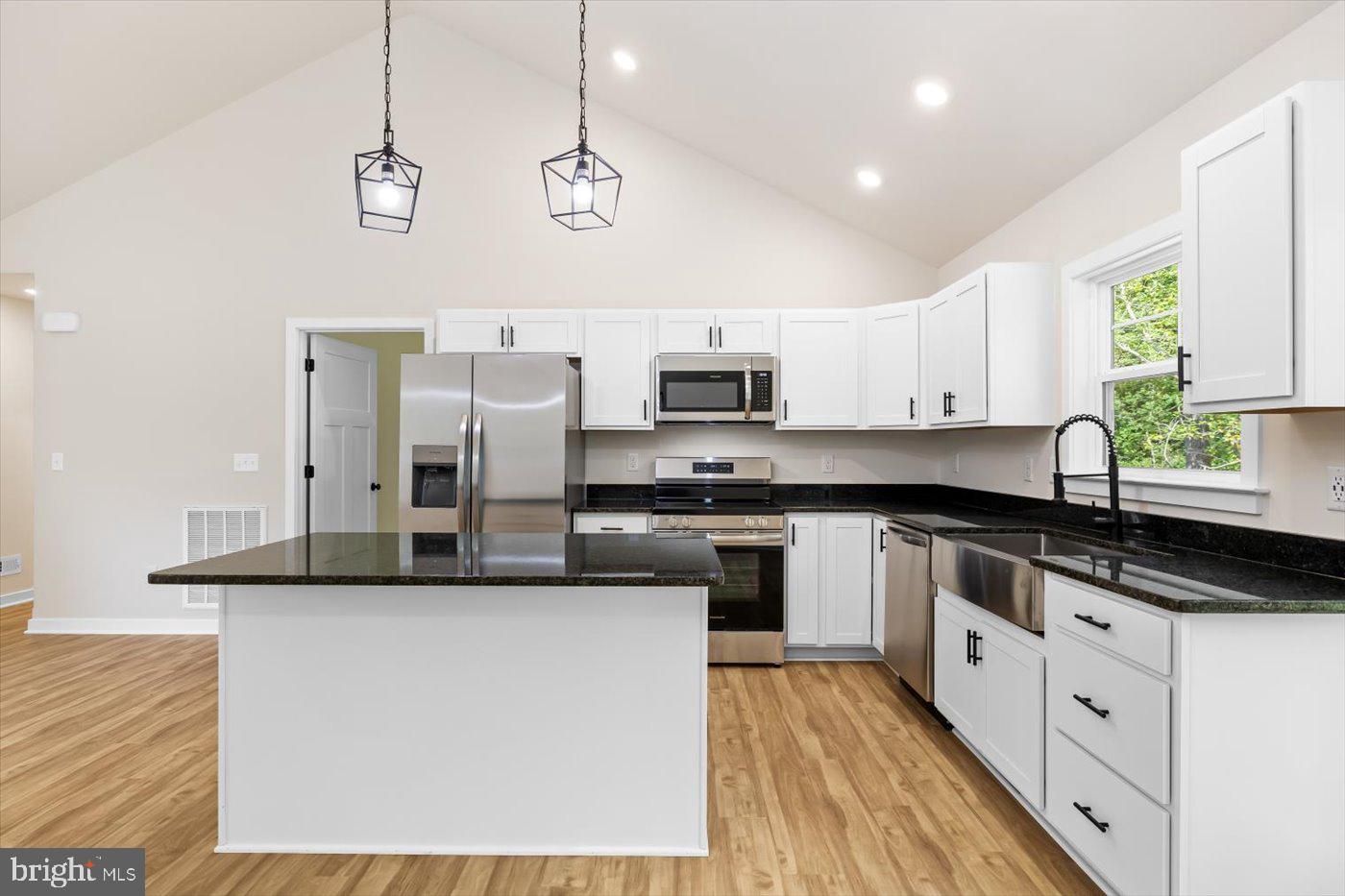 73 Azalea Way Colonial Beach, VA 22443 - Photo 15 of 34