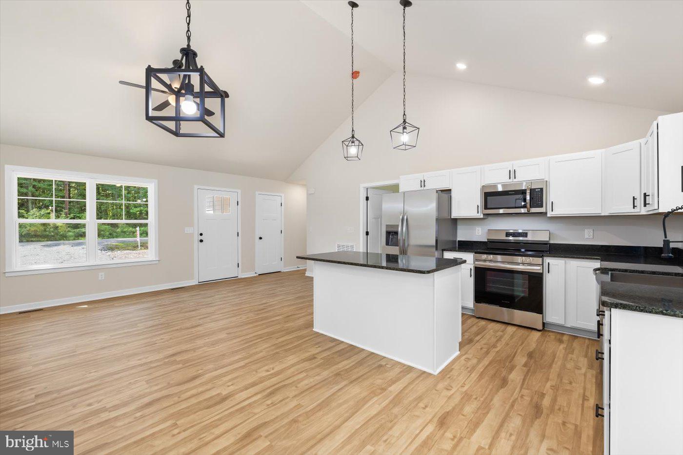 73 Azalea Way Colonial Beach, VA 22443 - Photo 16 of 34