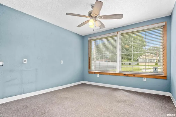 $219,900 | 1446 North 4th Street, Chillicothe, IL 61523